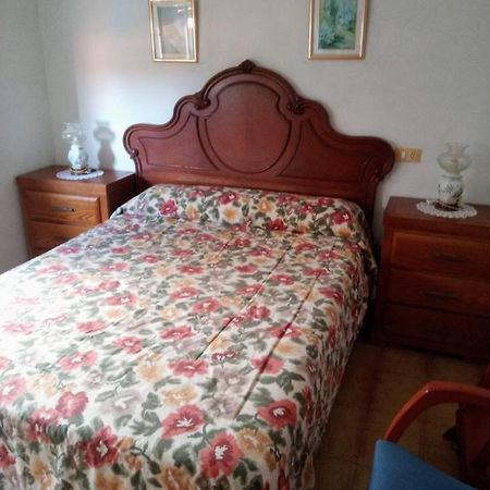 Atico Con Terraza Apartment O Grove Bagian luar foto