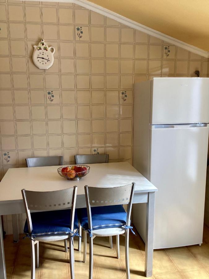 Atico Con Terraza Apartment O Grove Bagian luar foto